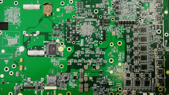 SMT貼片加工的設(shè)備有哪些，裸手操作有什么影響？-上海PCB抄板-SMT貼片加工